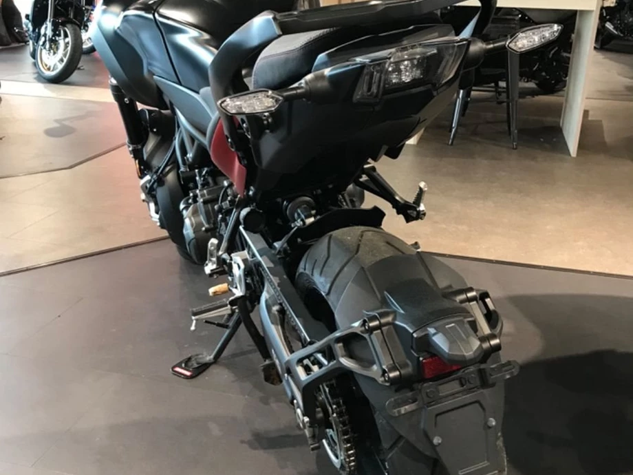 Angebot Yamaha Niken Bild 4: Angebot Yamaha Niken