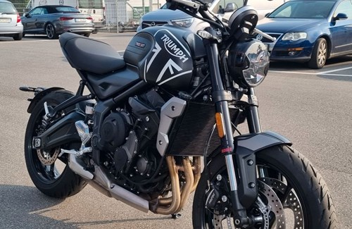 Gebrauchtmotorrad Triumph Trident 660