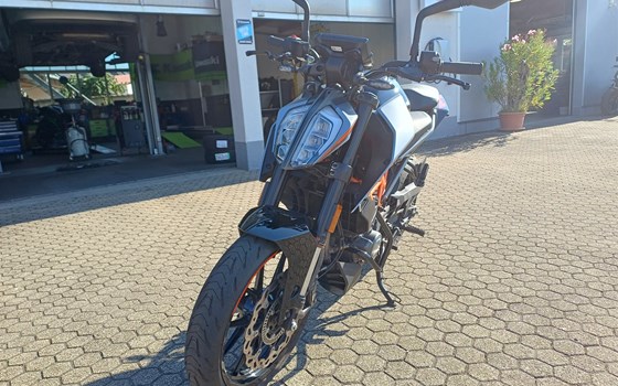Gebrauchtmotorrad KTM 125 Duke - Bild 5