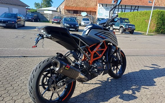 Gebrauchtmotorrad KTM 125 Duke - Bild 3