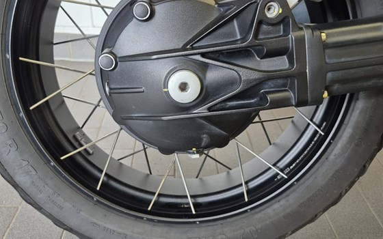 Gebrauchtmotorrad Moto Guzzi V85 TT - Bild 10