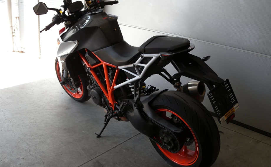 Angebot KTM 1290 Super Duke R Bild 7: Angebot KTM 1290 Super Duke R