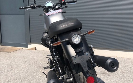 Neufahrzeug Moto Guzzi V7 Stone - Bild 14 Neufahrzeug Moto Guzzi V7 Stone - Bild 14