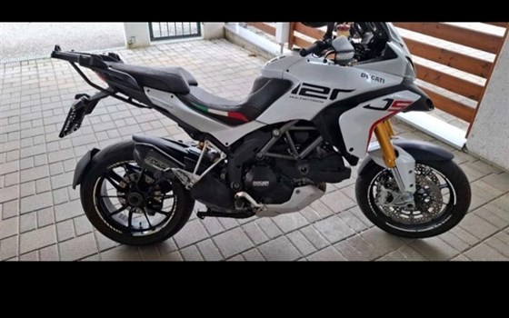 Gebrauchtmotorrad Ducati Multistrada 1200 S Touring - Bild 7 Gebrauchtmotorrad Ducati Multistrada 1200 S Touring - Bild 7