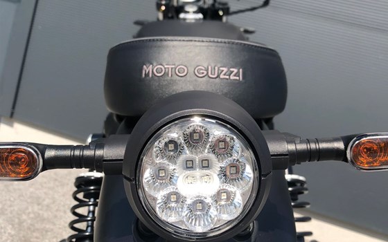 Neufahrzeug Moto Guzzi V9 Bobber - Bild 15 Neufahrzeug Moto Guzzi V9 Bobber - Bild 15
