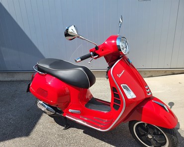 Vespa GTS 300