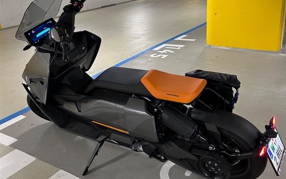 Gebrauchtmotorrad BMW CE 04 - Bild 2 Gebrauchtmotorrad BMW CE 04 - Bild 2