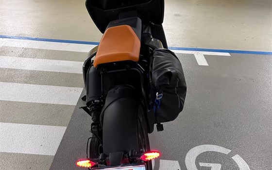 Gebrauchtmotorrad BMW CE 04 - Bild 3 Gebrauchtmotorrad BMW CE 04 - Bild 3