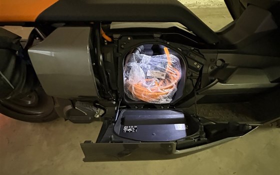 Gebrauchtmotorrad BMW CE 04 - Bild 6 Gebrauchtmotorrad BMW CE 04 - Bild 6