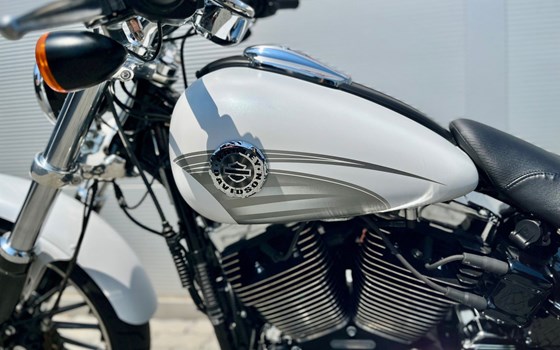 Gebrauchtmotorrad Harley-Davidson Softail Breakout FXBR - Bild 4 Gebrauchtmotorrad Harley-Davidson Softail Breakout FXBR - Bild 4