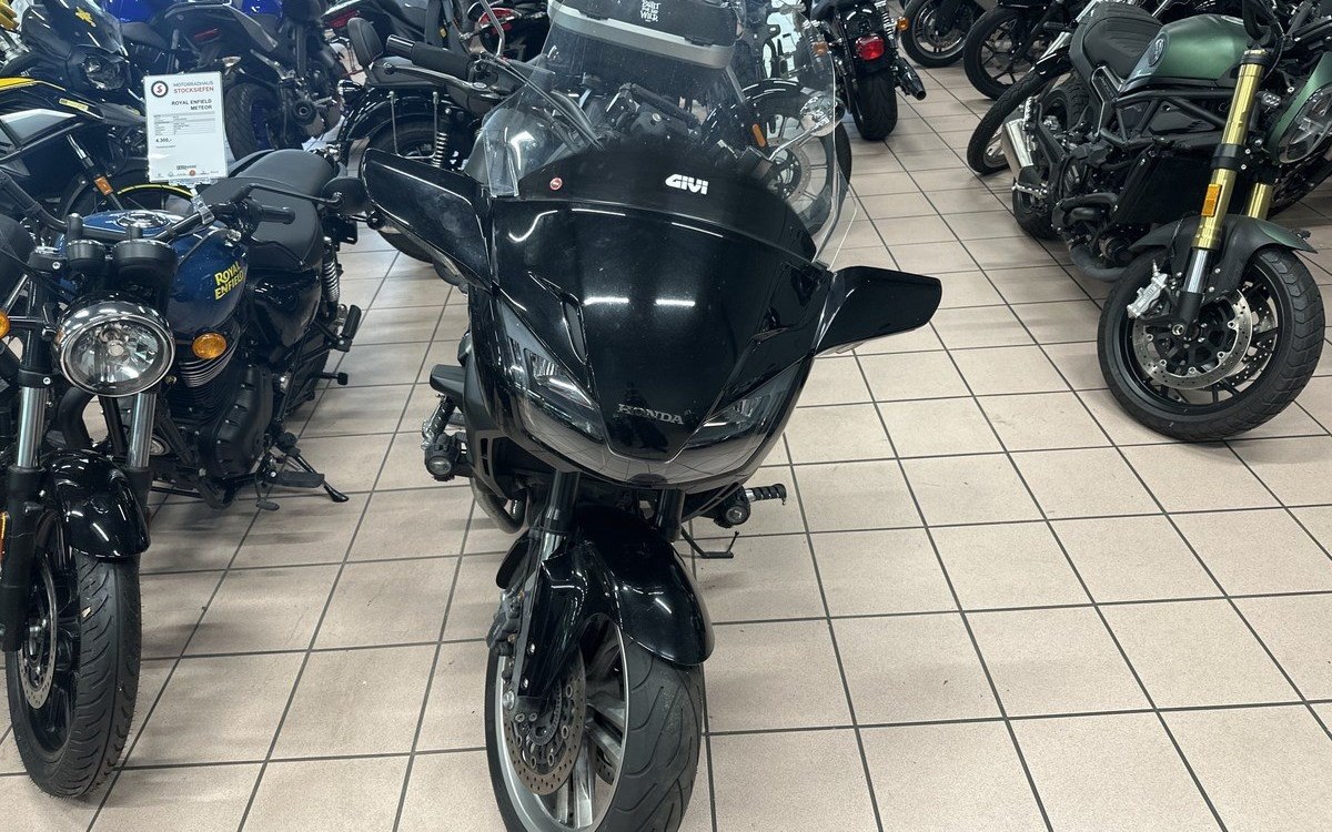 Zum Vergrößern bitte anklicken! Angebot Honda CTX 1300