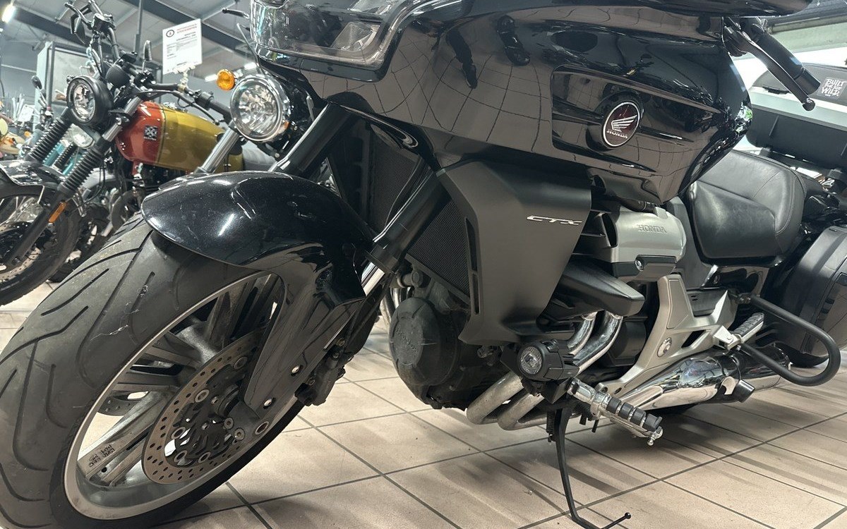 Zum Vergrößern bitte anklicken! Angebot Honda CTX 1300