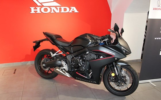 Neufahrzeug Honda CBR650R E-Clutch - Bild 2