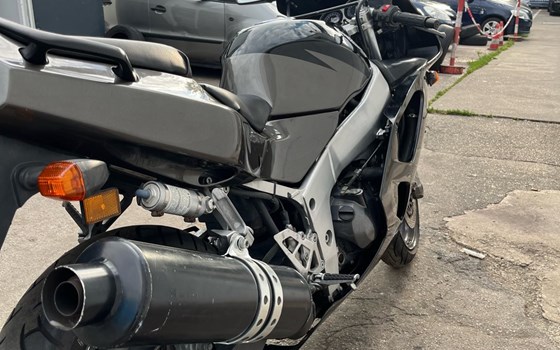 Gebrauchtmotorrad Kawasaki Ninja ZX-6R - Bild 5 Gebrauchtmotorrad Kawasaki Ninja ZX-6R - Bild 5