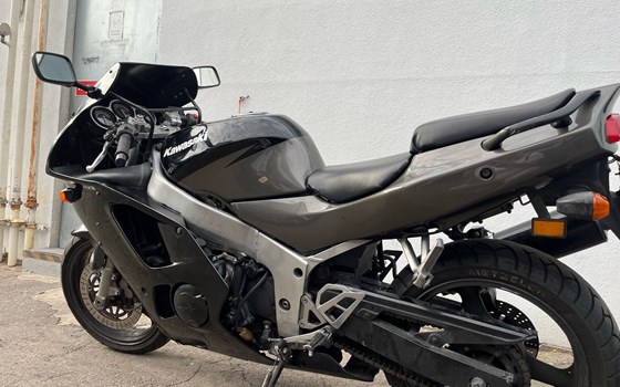 Gebrauchtmotorrad Kawasaki Ninja ZX-6R - Bild 8 Gebrauchtmotorrad Kawasaki Ninja ZX-6R - Bild 8