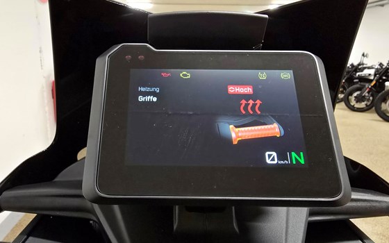 Gebrauchtmotorrad KTM 890 SMT - Bild 11