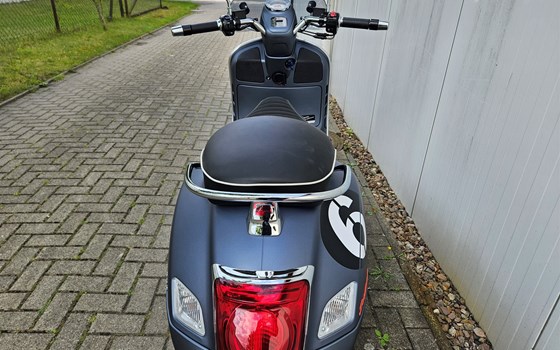 Gebrauchtmotorrad Vespa GTV 300 Special Edition Sei Giorni Euro4 - Bild 7