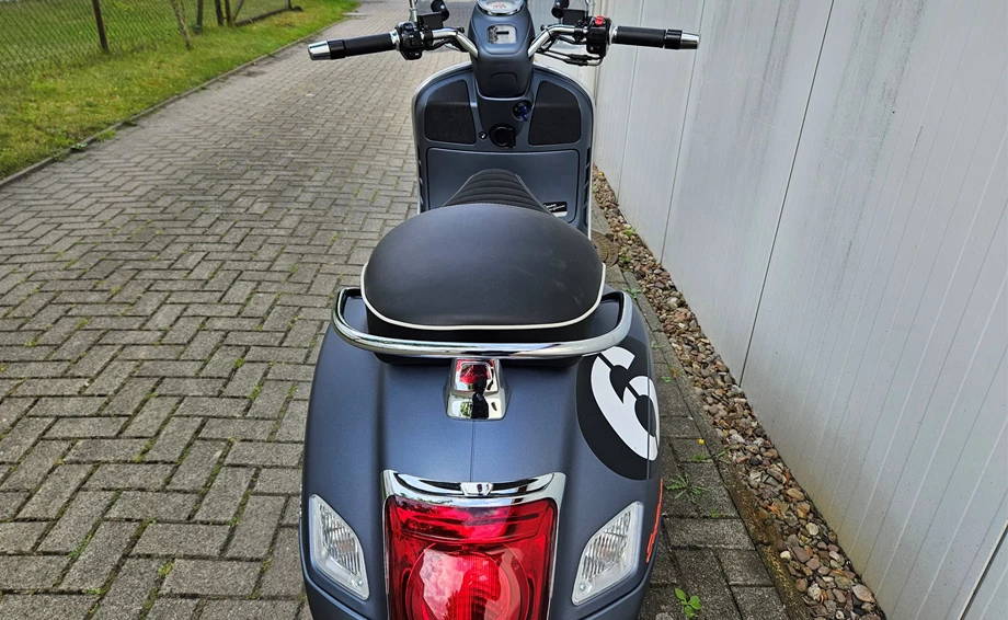 Angebot Vespa GTV 300 Special Edition Sei Giorni Euro4 Bild 7: Angebot Vespa GTV 300 Special Edition Sei Giorni Euro4