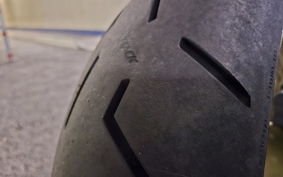 Gebrauchtmotorrad Yamaha YZF-R6 - Bild 7 Gebrauchtmotorrad Yamaha YZF-R6 - Bild 7