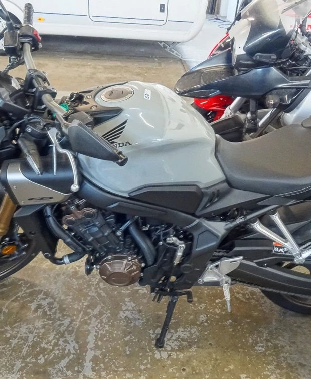 Honda CB650R E-Clutch