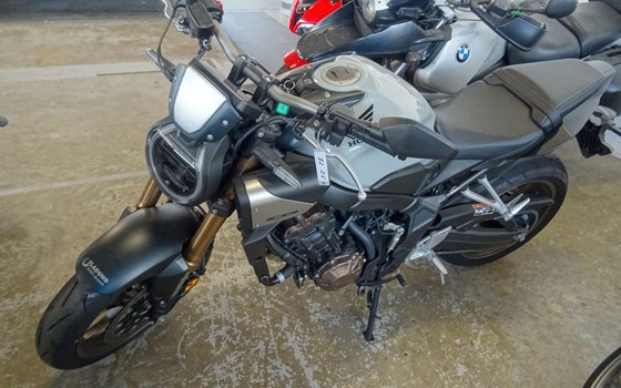 Gebrauchtmotorrad Honda CB650R E-Clutch - Bild 2