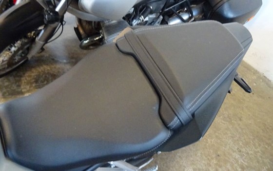 Gebrauchtmotorrad Honda CB650R E-Clutch - Bild 5