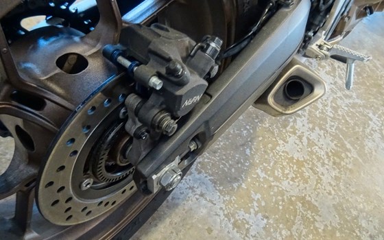 Gebrauchtmotorrad Honda CB650R E-Clutch - Bild 6