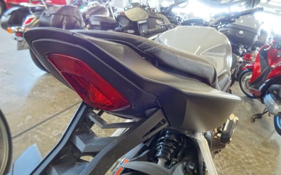 Gebrauchtmotorrad Honda CB650R E-Clutch - Bild 7