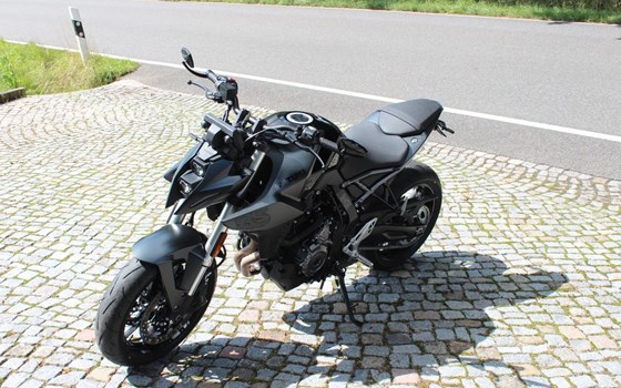 Gebrauchtmotorrad Suzuki GSX-8S - Bild 5