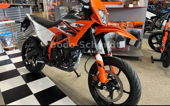 Neufahrzeug KTM 125 SMC R - Bild 3