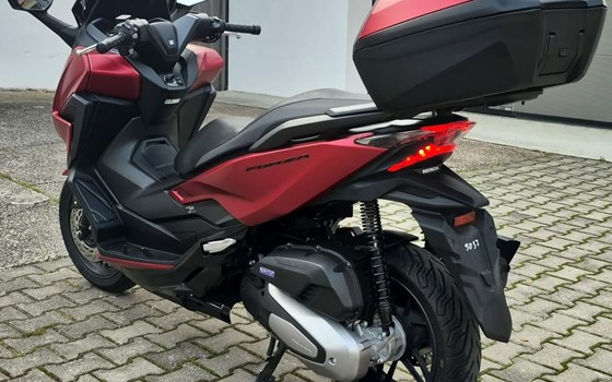Gebrauchtmotorrad Honda Forza 125 - Bild 4
