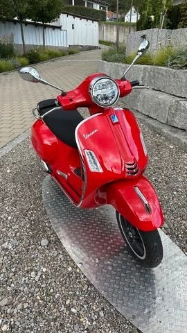 Angebot Vespa GTS 300 Super Bild 4: Angebot Vespa GTS 300 Super