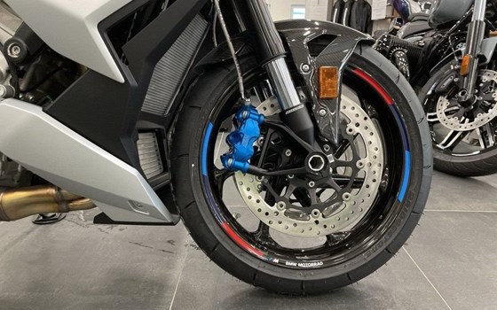 Gebrauchtmotorrad BMW M 1000 R - Bild 11