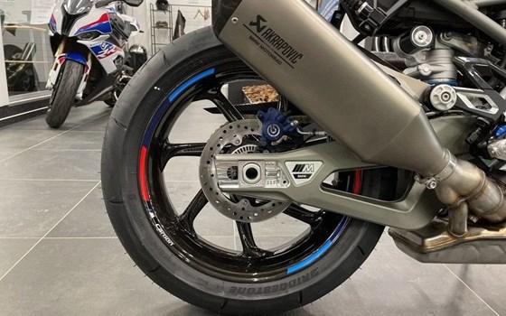 Gebrauchtmotorrad BMW M 1000 R - Bild 9