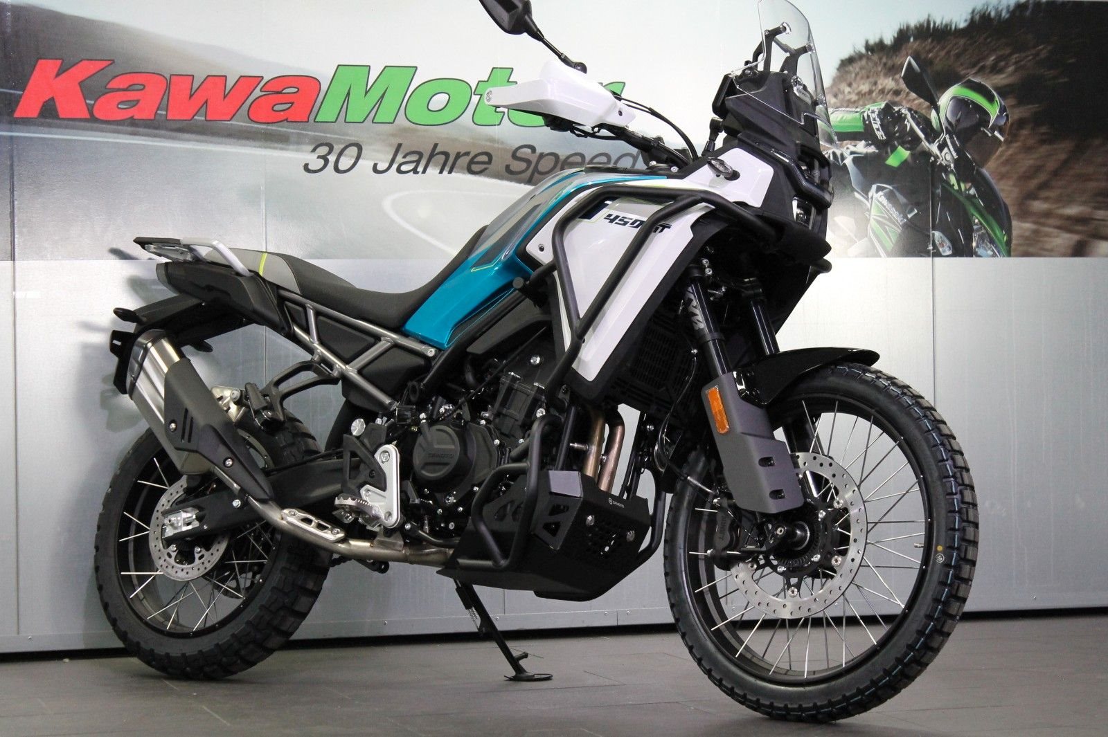 CFMOTO 450MT