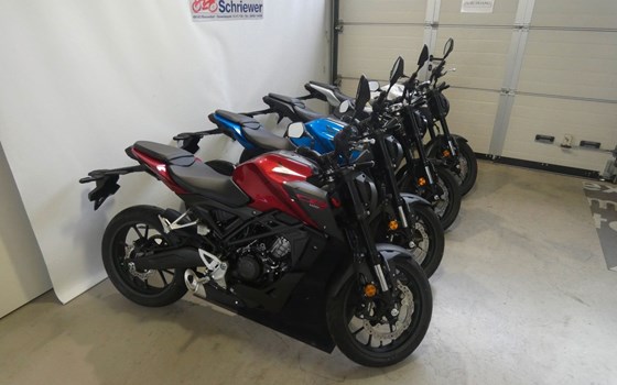 Neufahrzeug Honda CB125R - Bild 3