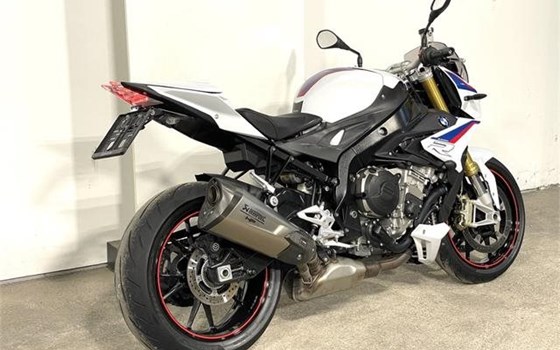 Gebrauchtmotorrad BMW S 1000 R - Bild 10 Gebrauchtmotorrad BMW S 1000 R - Bild 10