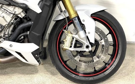 Gebrauchtmotorrad BMW S 1000 R - Bild 9 Gebrauchtmotorrad BMW S 1000 R - Bild 9