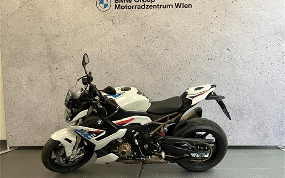 Gebrauchtmotorrad BMW S 1000 R - Bild 1 Gebrauchtmotorrad BMW S 1000 R - Bild 1