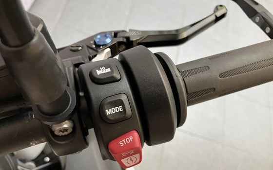 Gebrauchtmotorrad BMW S 1000 R - Bild 7