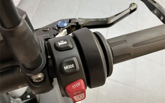 Gebrauchtmotorrad BMW S 1000 R - Bild 8