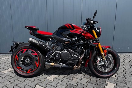 MV Agusta Rush 1000