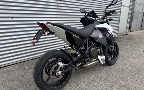 Gebrauchtmotorrad KTM 690 Duke - Bild 3 Gebrauchtmotorrad KTM 690 Duke - Bild 3