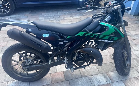 Gebrauchtmotorrad Rieju MRT 50 - Bild 2 Gebrauchtmotorrad Rieju MRT 50 - Bild 2