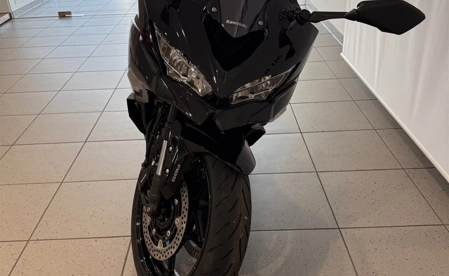 Angebot Kawasaki Ninja ZX-4R Bild 6: Angebot Kawasaki Ninja ZX-4R