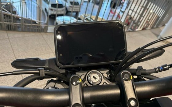 Neufahrzeug Honda CB125R - Bild 6