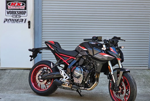 Suzuki GSX-8S