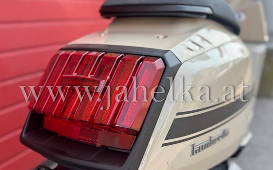 Neufahrzeug Lambretta X300 SR - Bild 4 Neufahrzeug Lambretta X300 SR - Bild 4