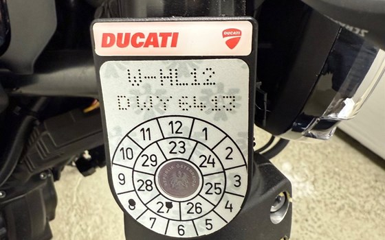 Gebrauchtmotorrad Ducati Scrambler Nightshift - Bild 5 Gebrauchtmotorrad Ducati Scrambler Nightshift - Bild 5