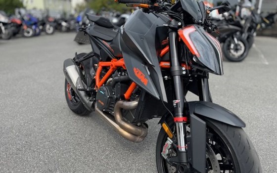 Gebrauchtmotorrad KTM 1290 Super Duke R - Bild 3